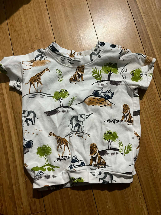 T-shirt fait à la main 6 mois