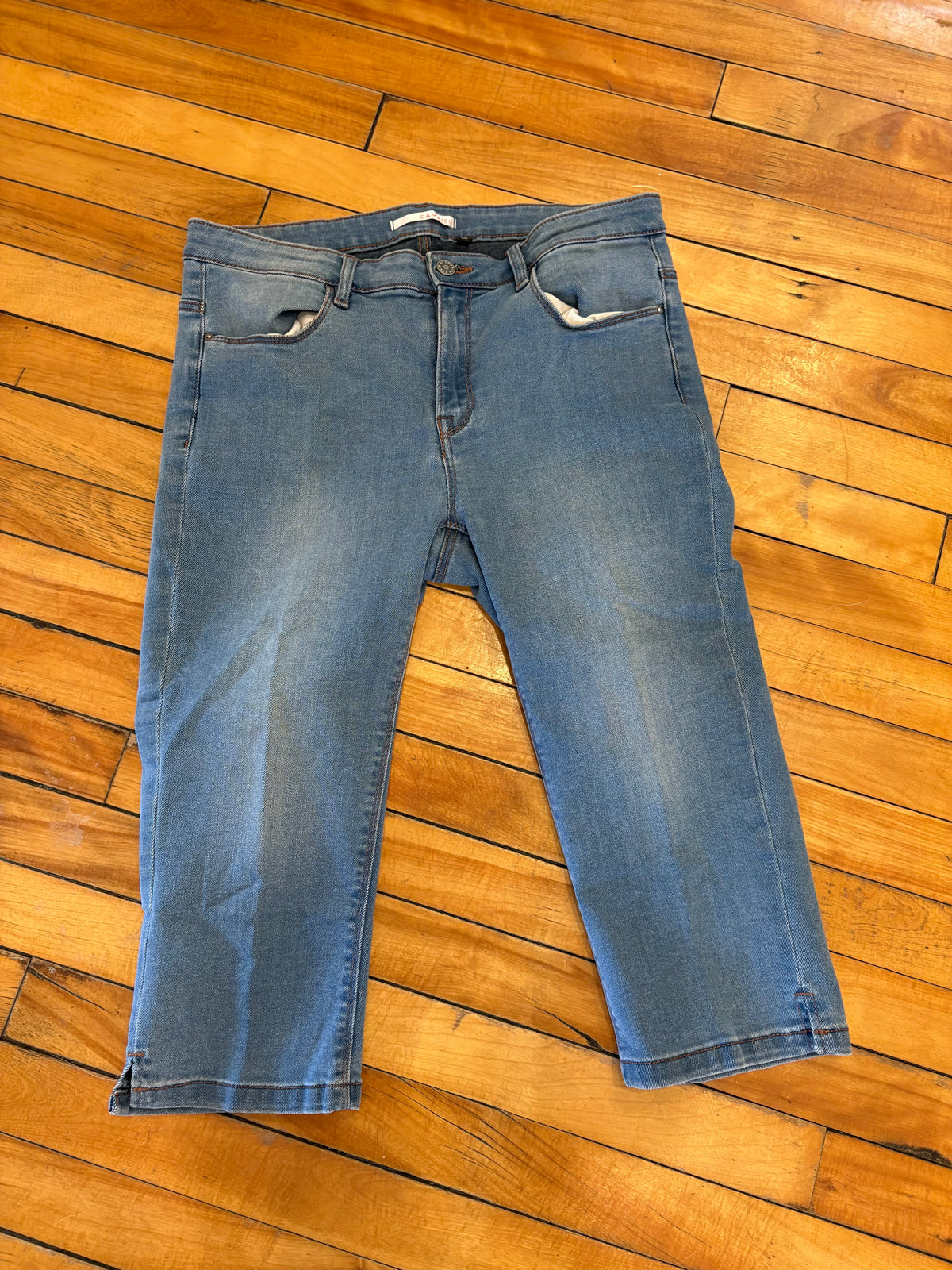 Jeans 12 femme = 30-31 (cmb)