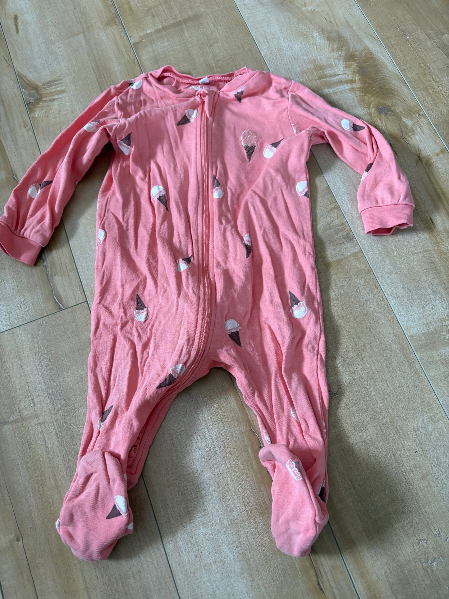 Pyjama pekkle 9 mois (consignationML)