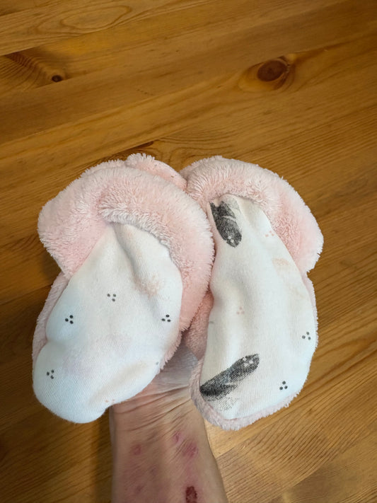 Pantouffle trois mouton 6-12 mois Super état