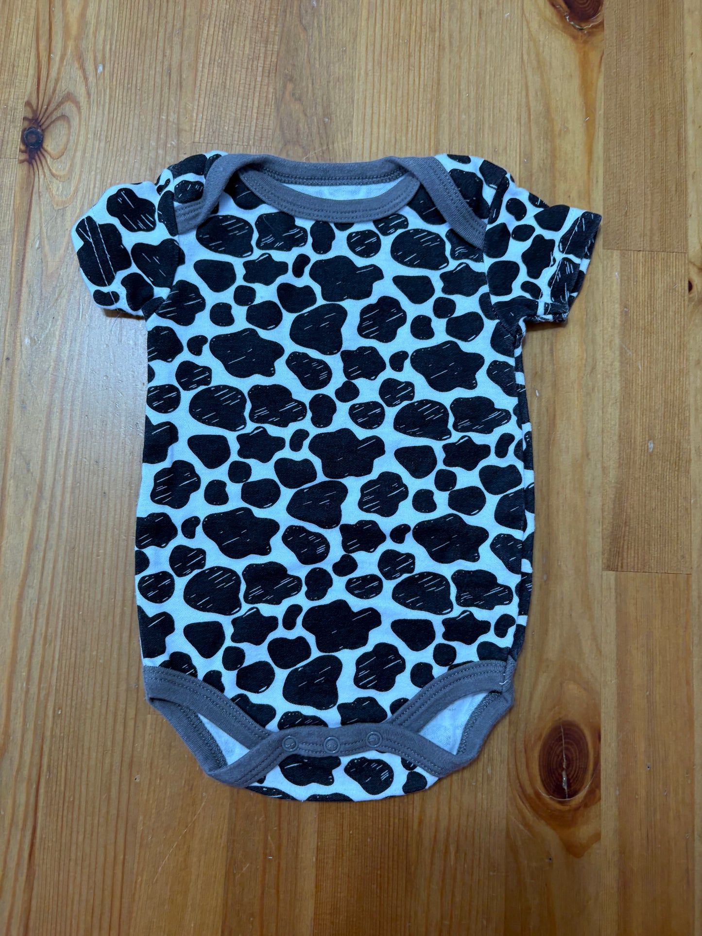 Cache-couche neuf baby mode 0-3 mode