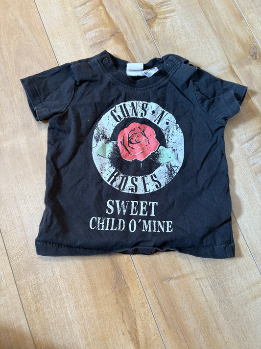 T-shirt gun and rose H&m 4-6 mois