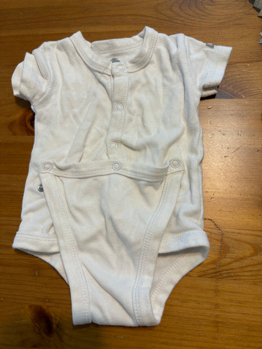 Cache-couche trois mouton 3 mois
