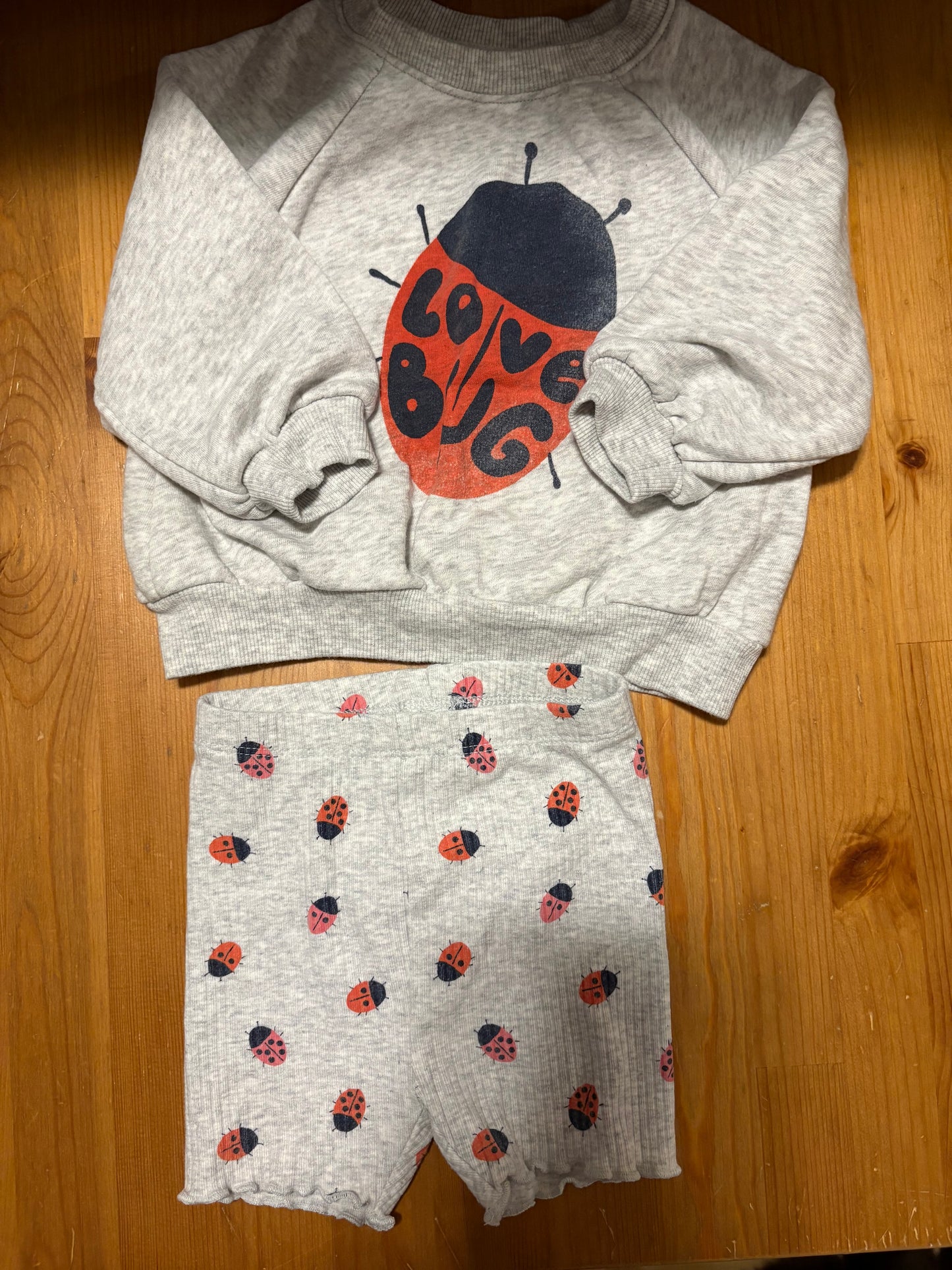Ensemble old navy 12-18 mois
