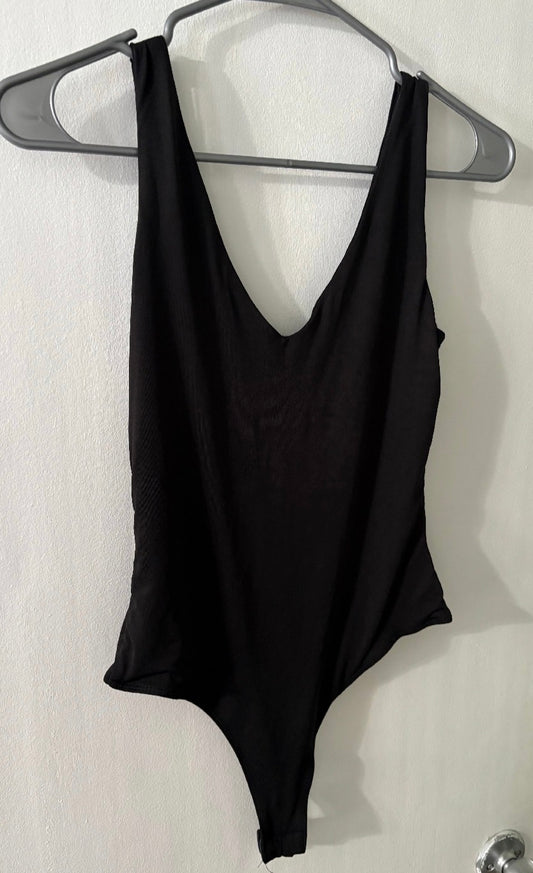 Body suit ardene medium