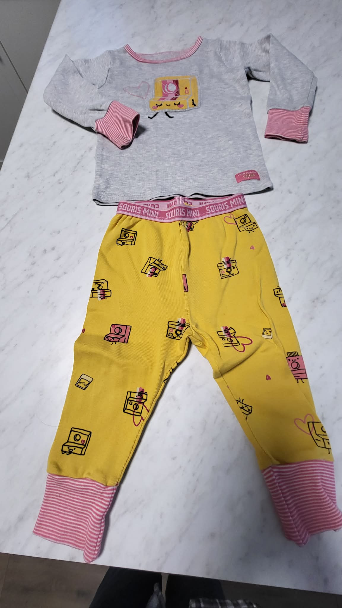 Ensemble souris mini état neuf 9-12 mois