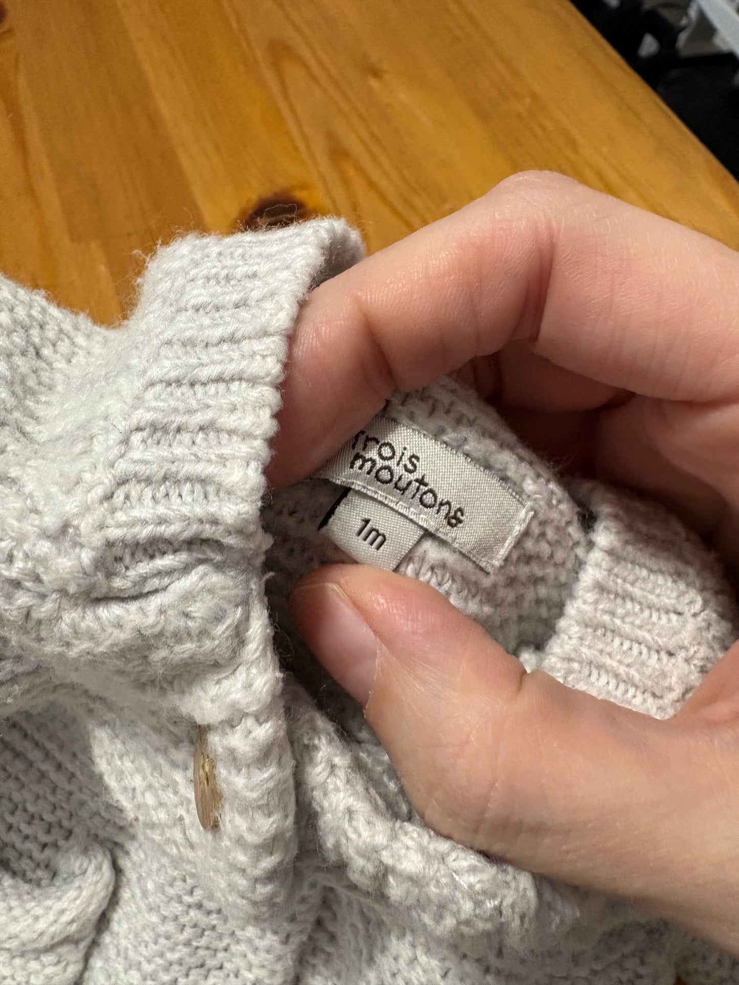 Veste tricot trois moutons 1 mois