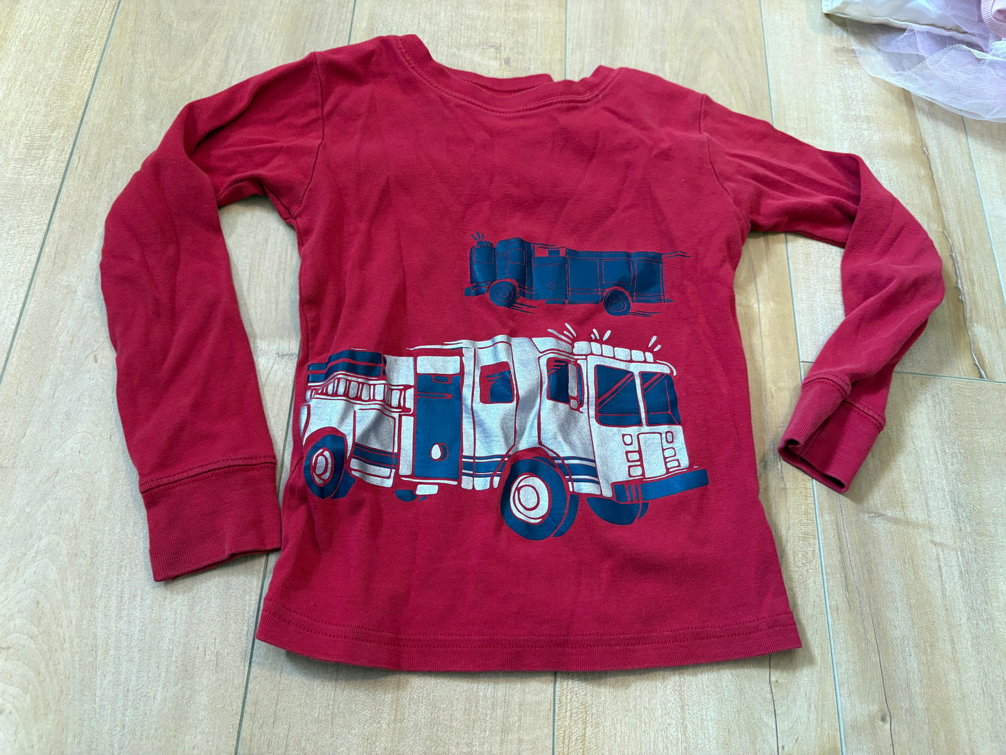 Haut pyjama child of mine 5T neuf