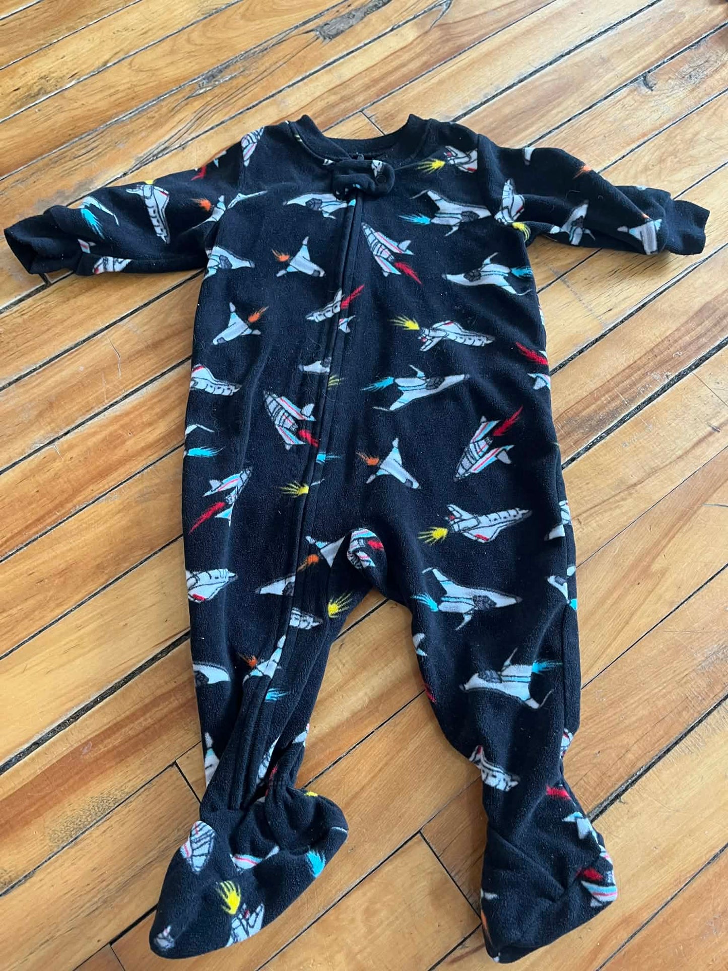 Pyjama carter’s 6 mois*