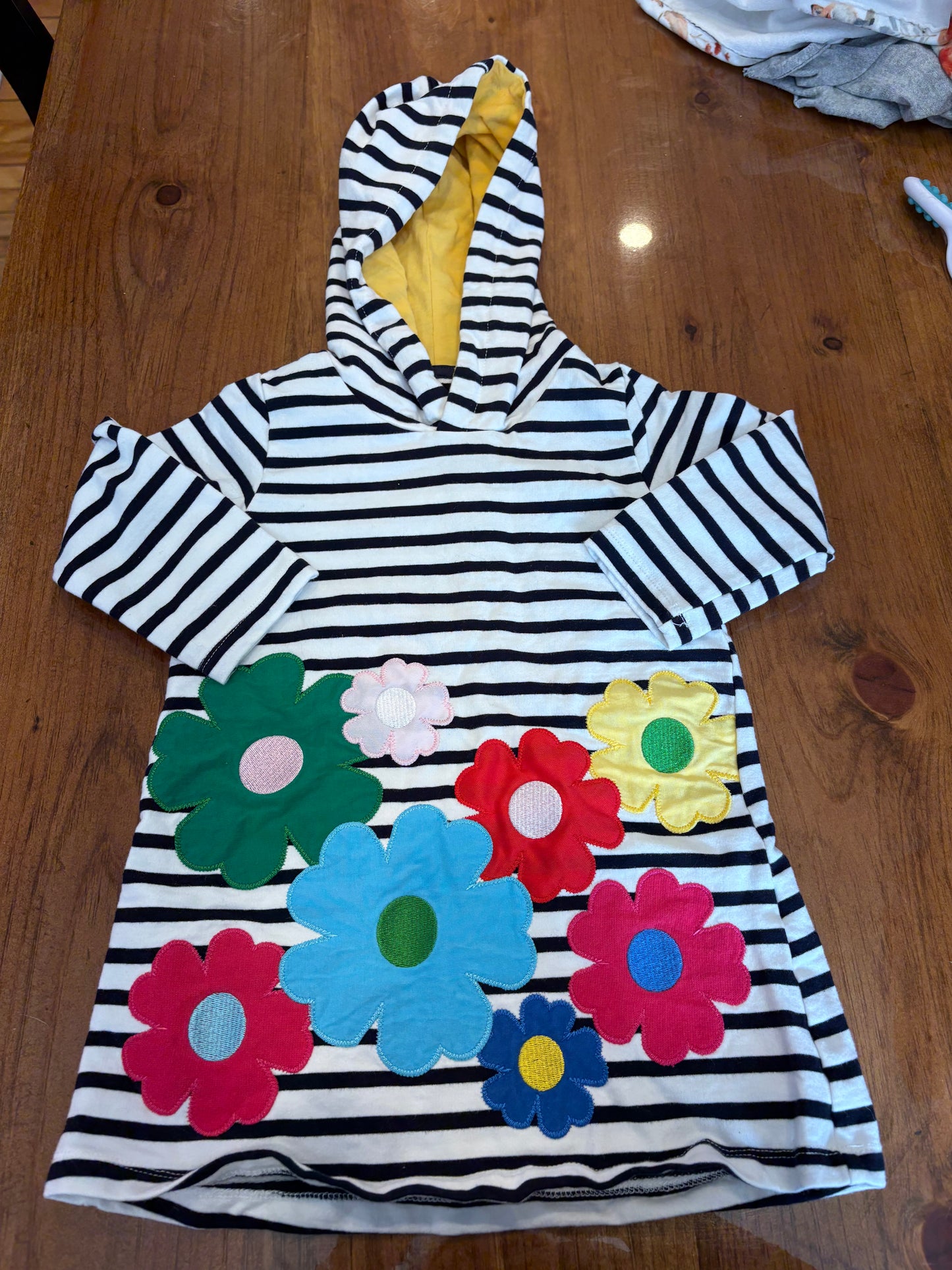 Robe 3T marque inconnu (cmb)