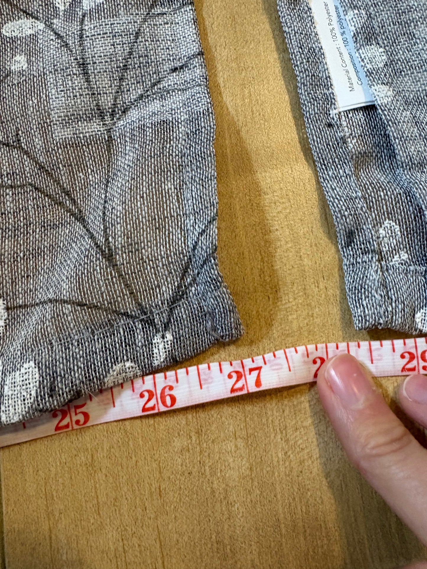 2 Rideaux neuf 37 po long/ 27 po large