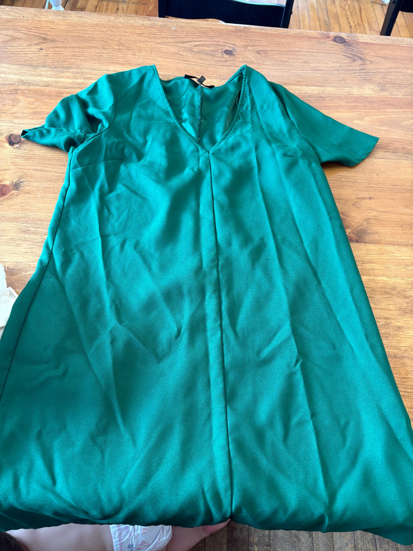 Robe dynamite on ne voie plus la grandeur je dirait small médium