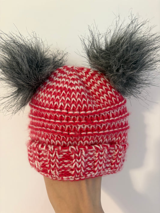 Tuque trois moutons 0-6 mois état neuf