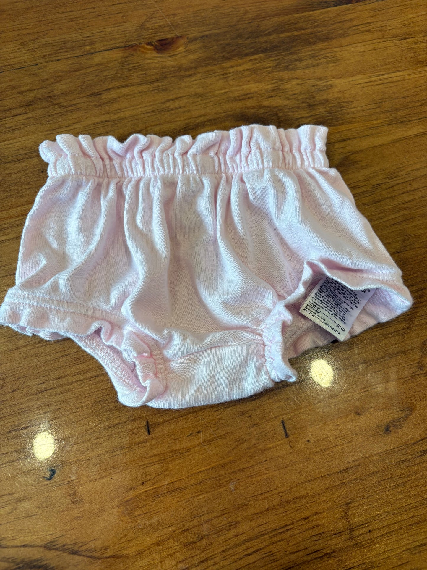 Short baby gap 0-3 mois (cmb)