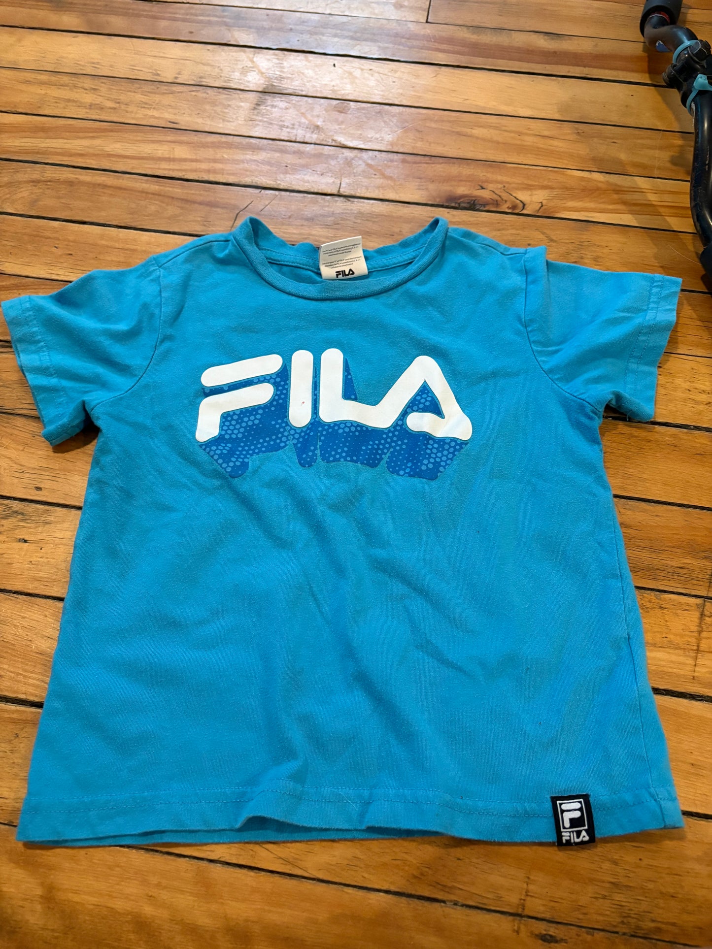 Chandail fila 5T imparfait*