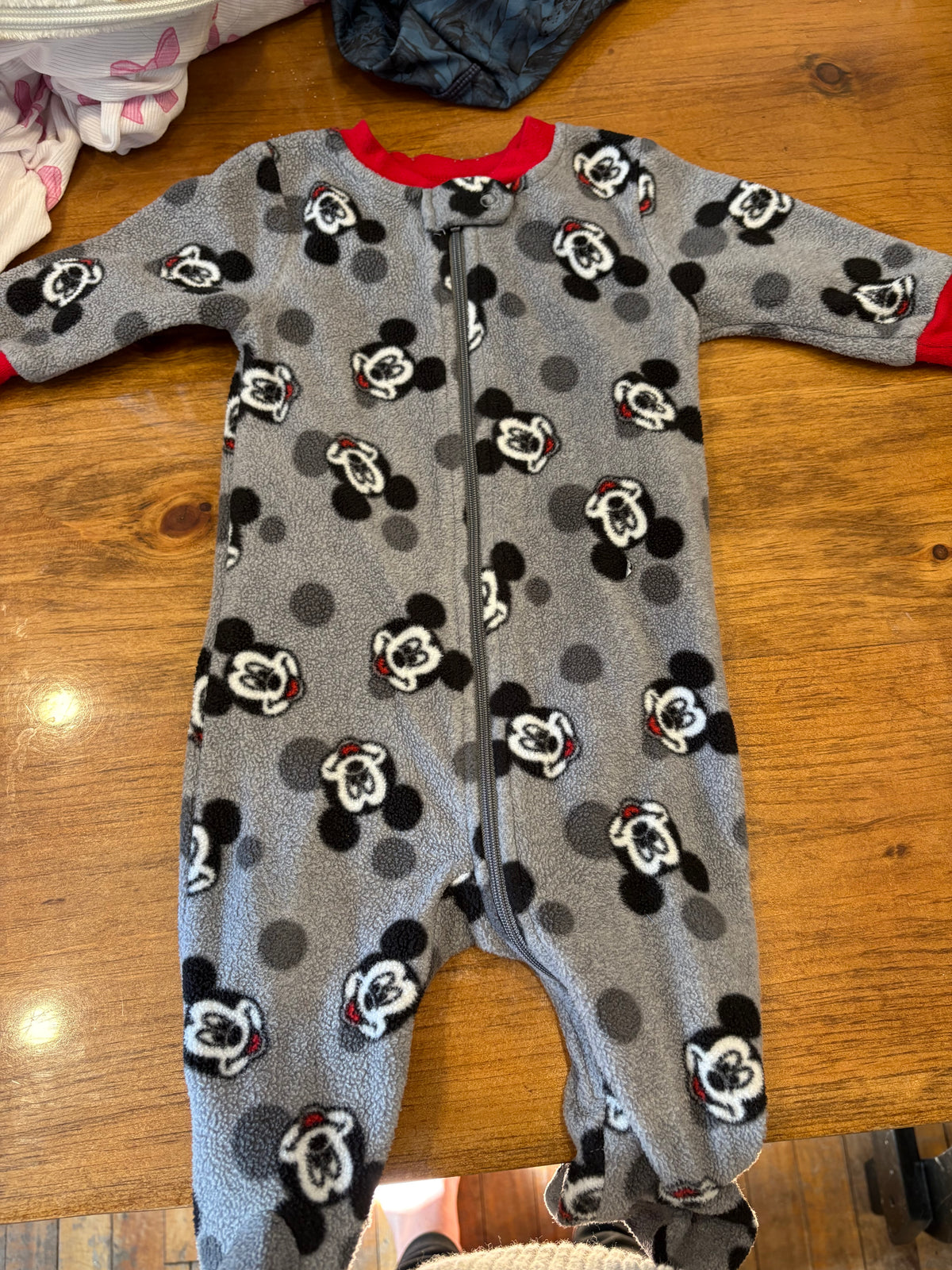Pyjama Mickey disney 3-6 mois (cmb)