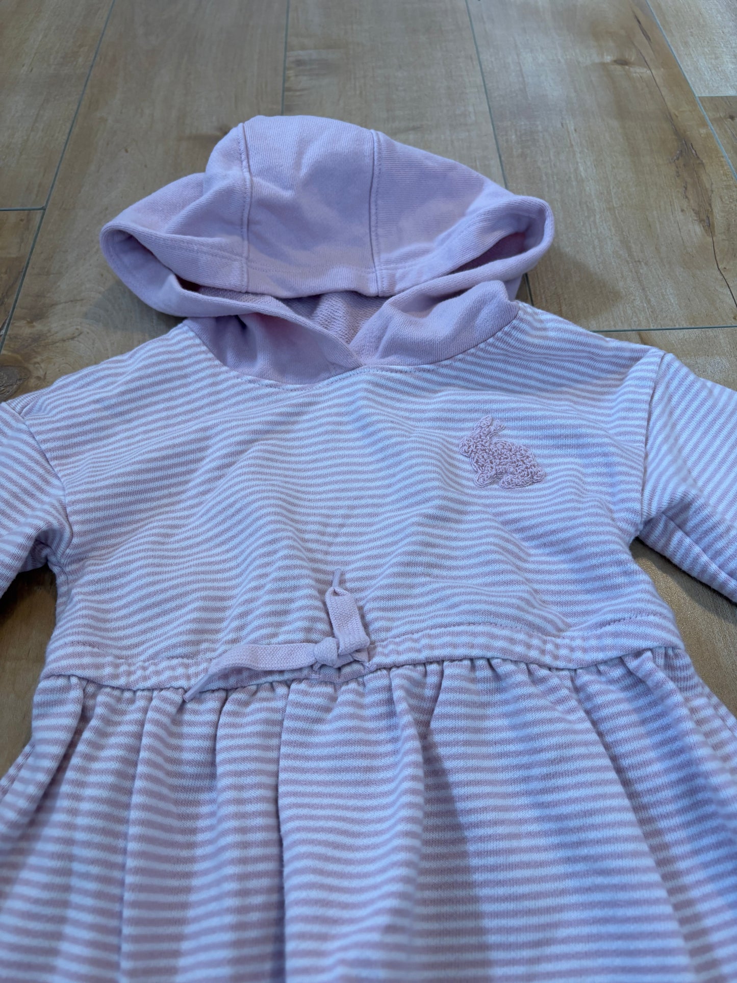 Robe carter’s état neuf 2ans