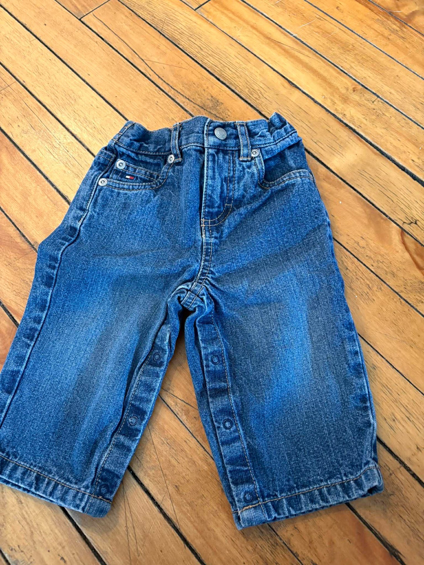 Jeans tommy hilfigher 12 mois