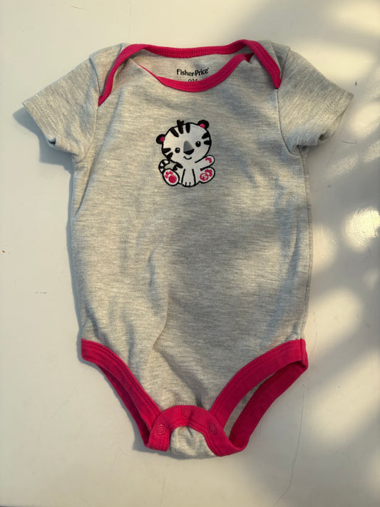 Cache-couche fisher price 9mois