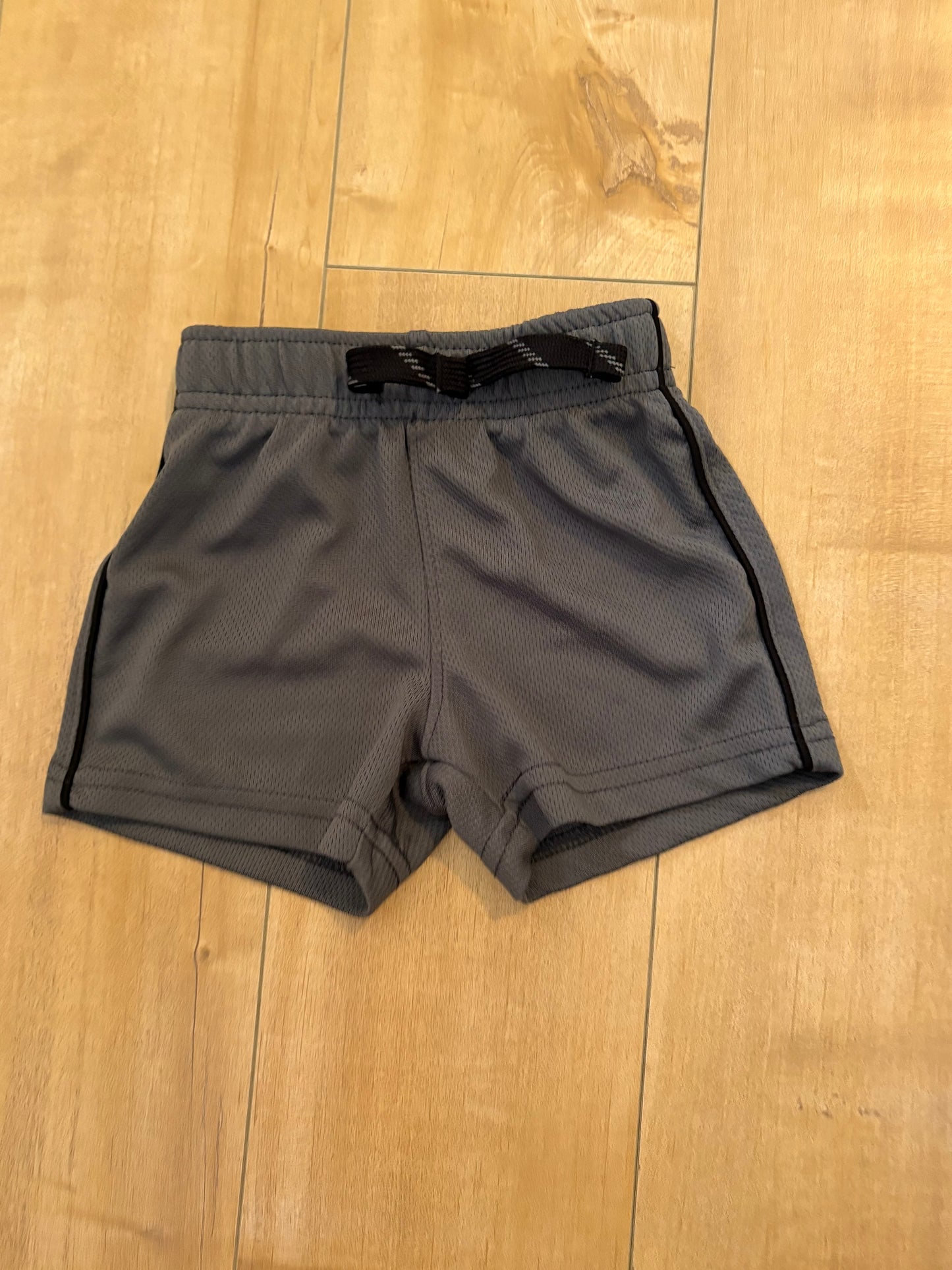 Short george 3-6 mois