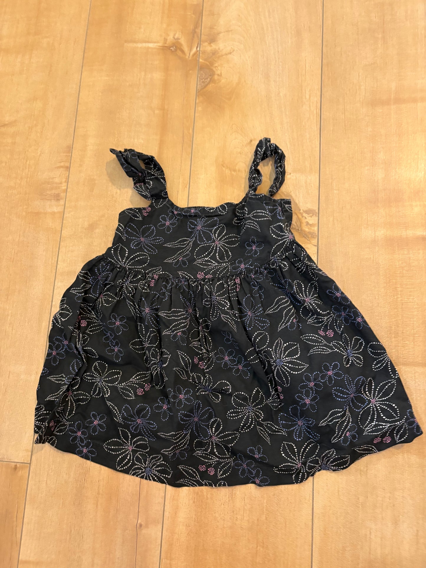 Robe carter’s 6 mois