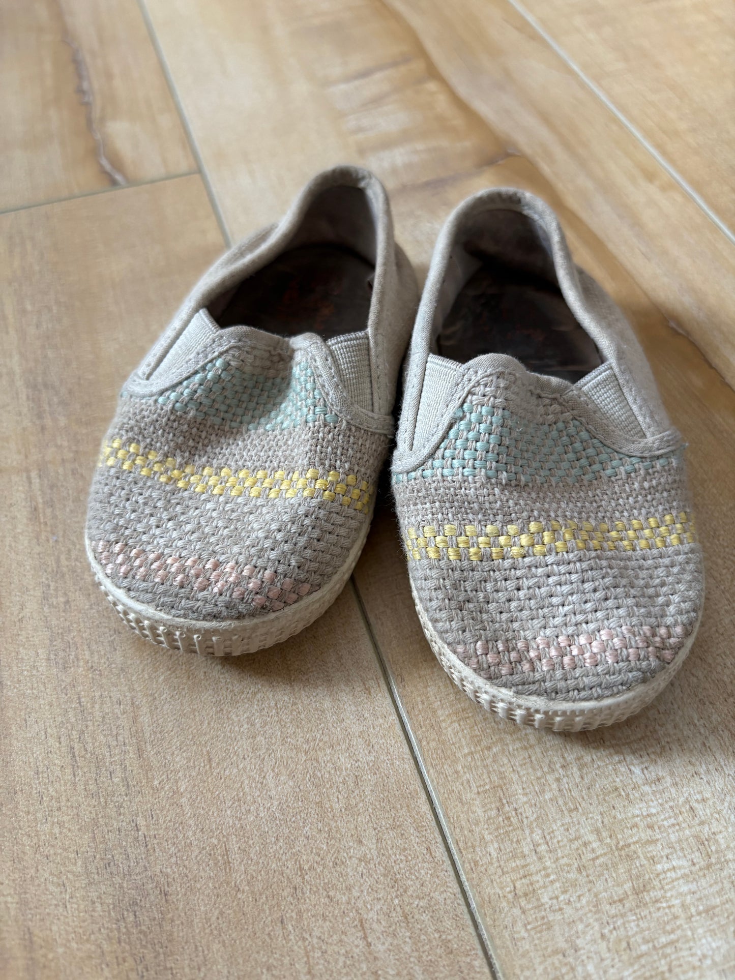 Soulier zara baby taille 20 (consignationML)