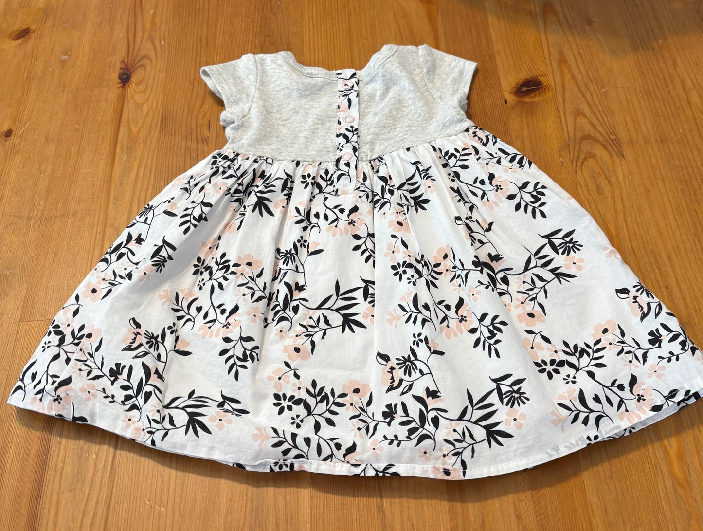 Robe authentic baby 6-9 mois