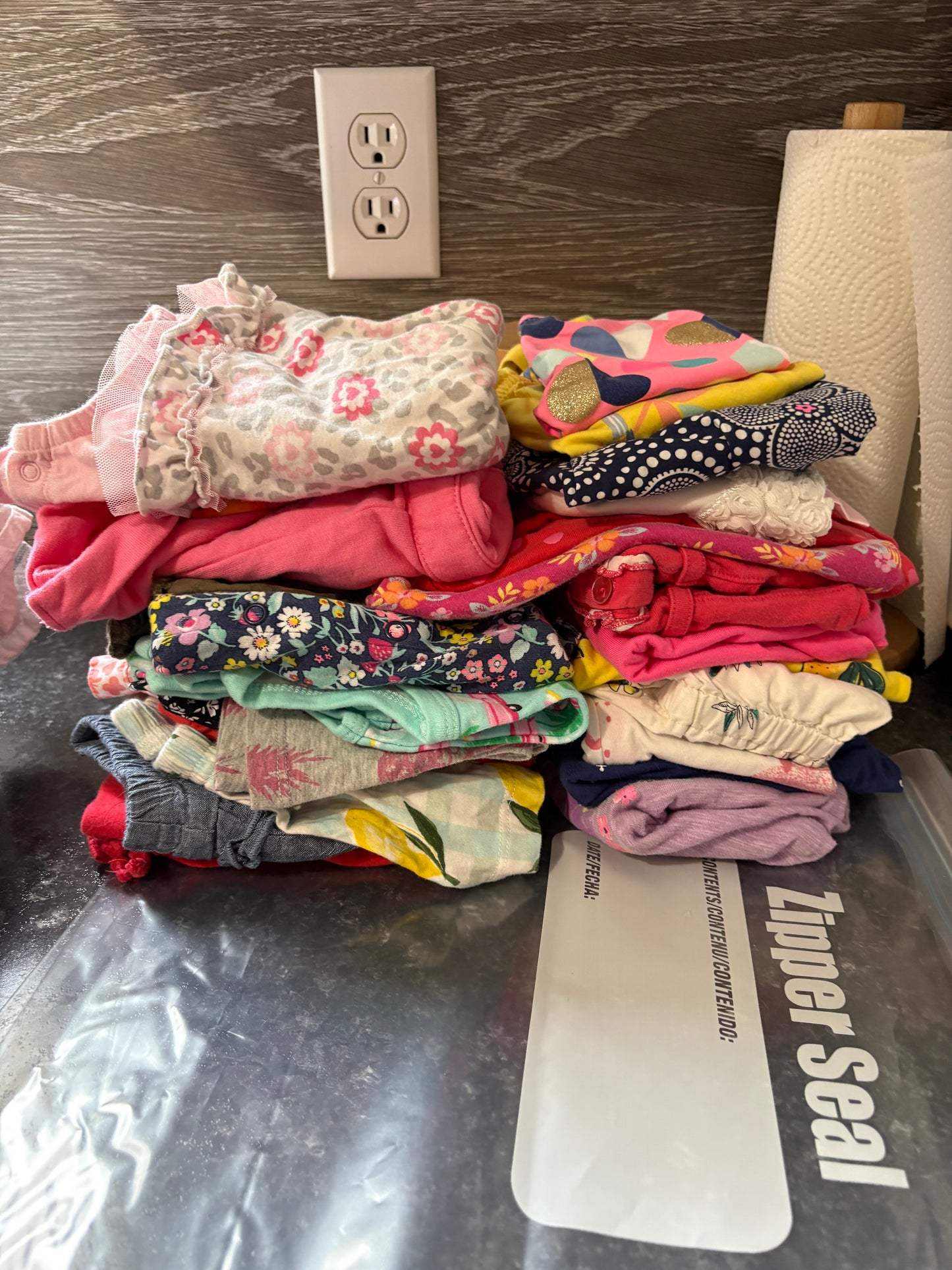 Lot 0-6 mois été de marque environ 30 mrx et plus