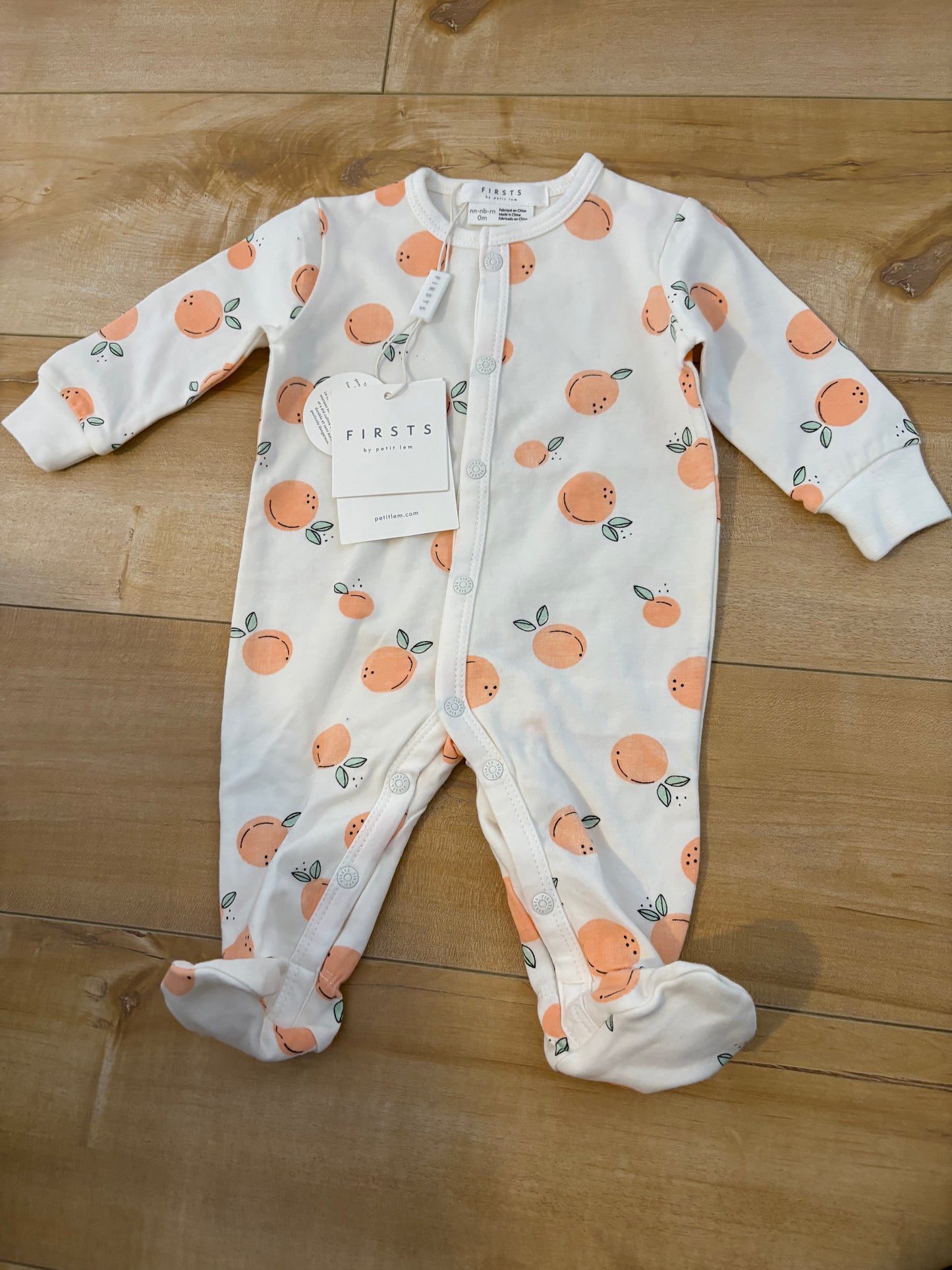 Pyjama petit lem nouveau-née neuf avec étiquette valeur 35$