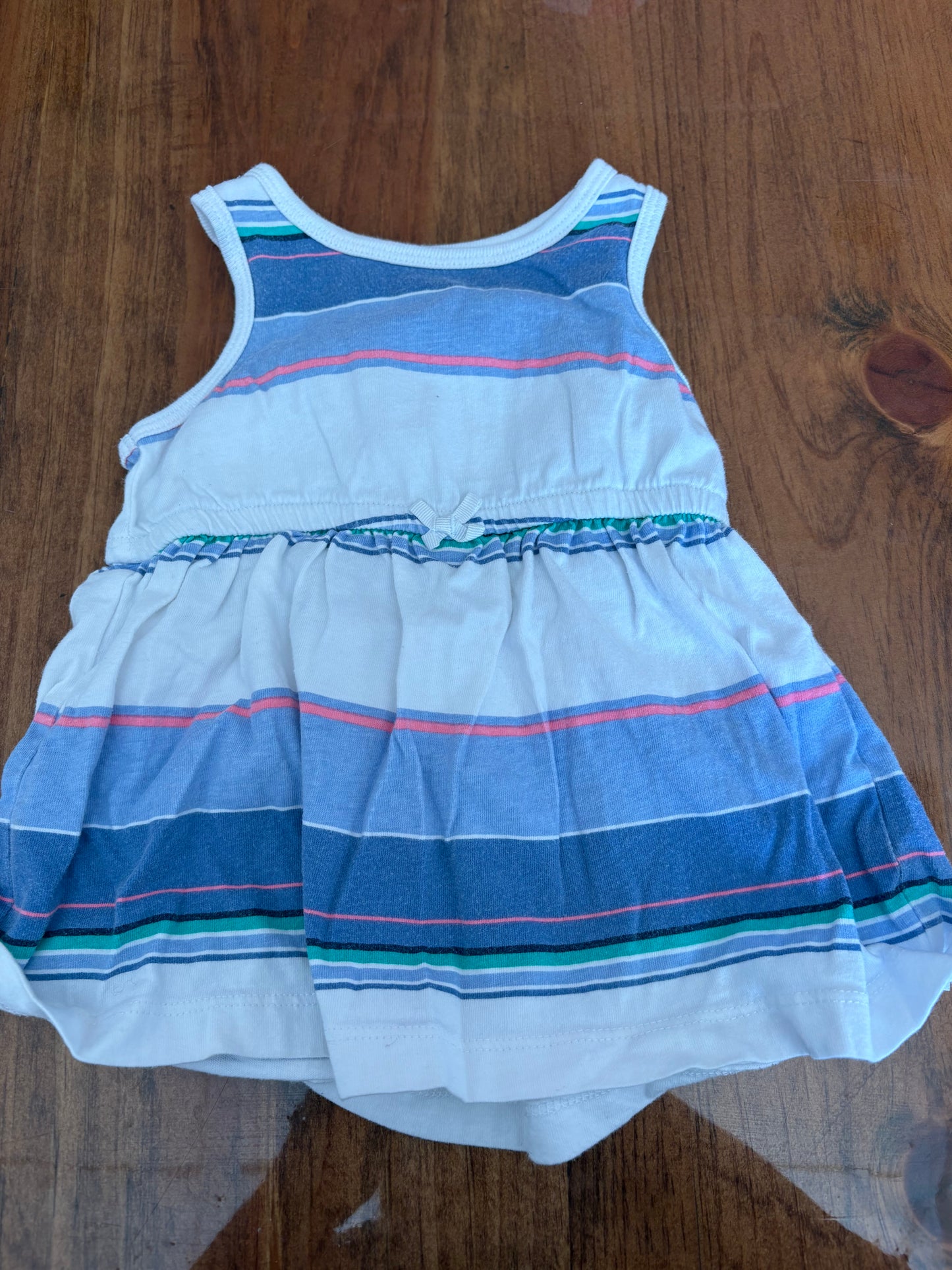 Robe carter's 6 mois (cmb)