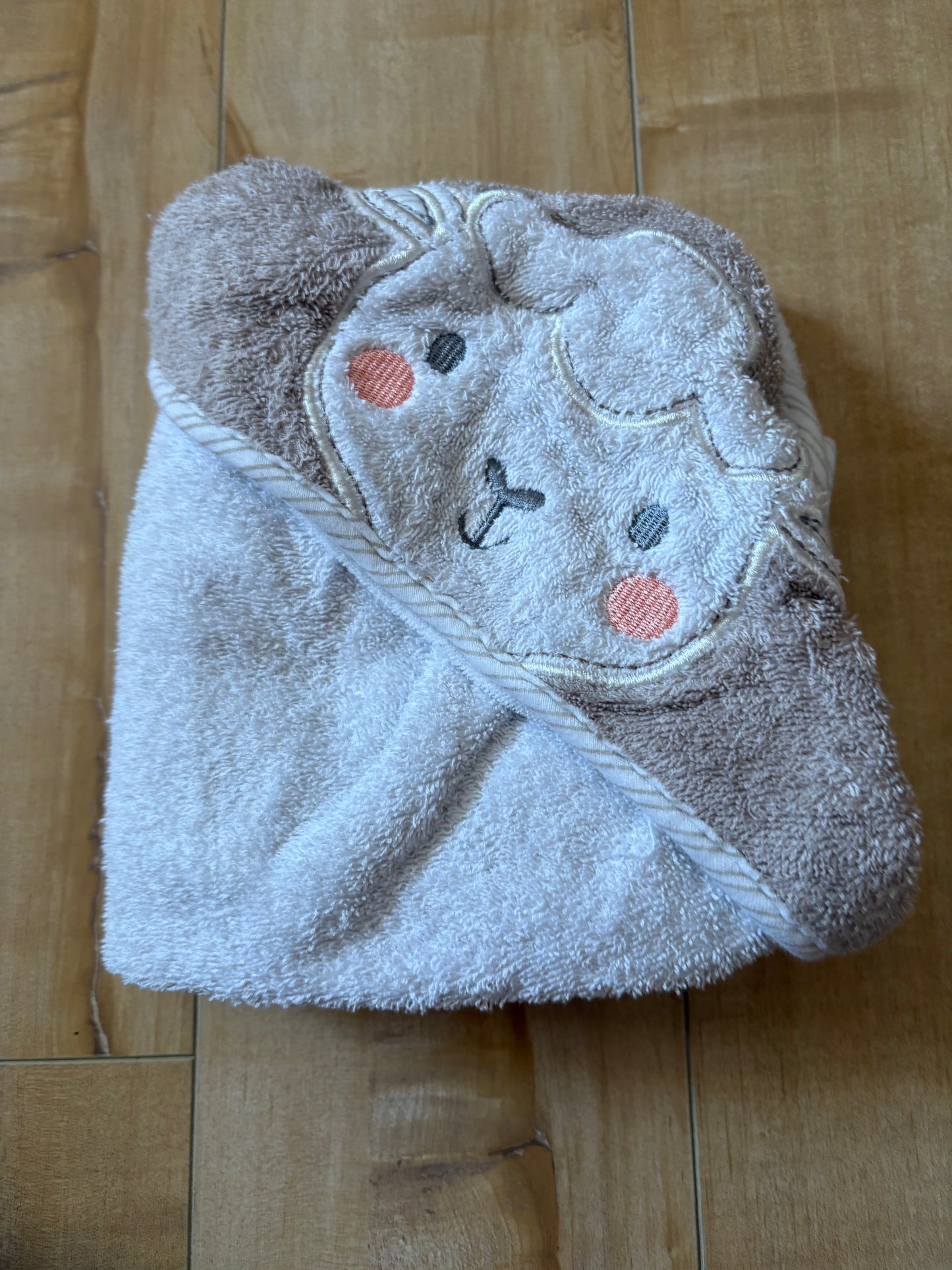 Serviette mouton bébé