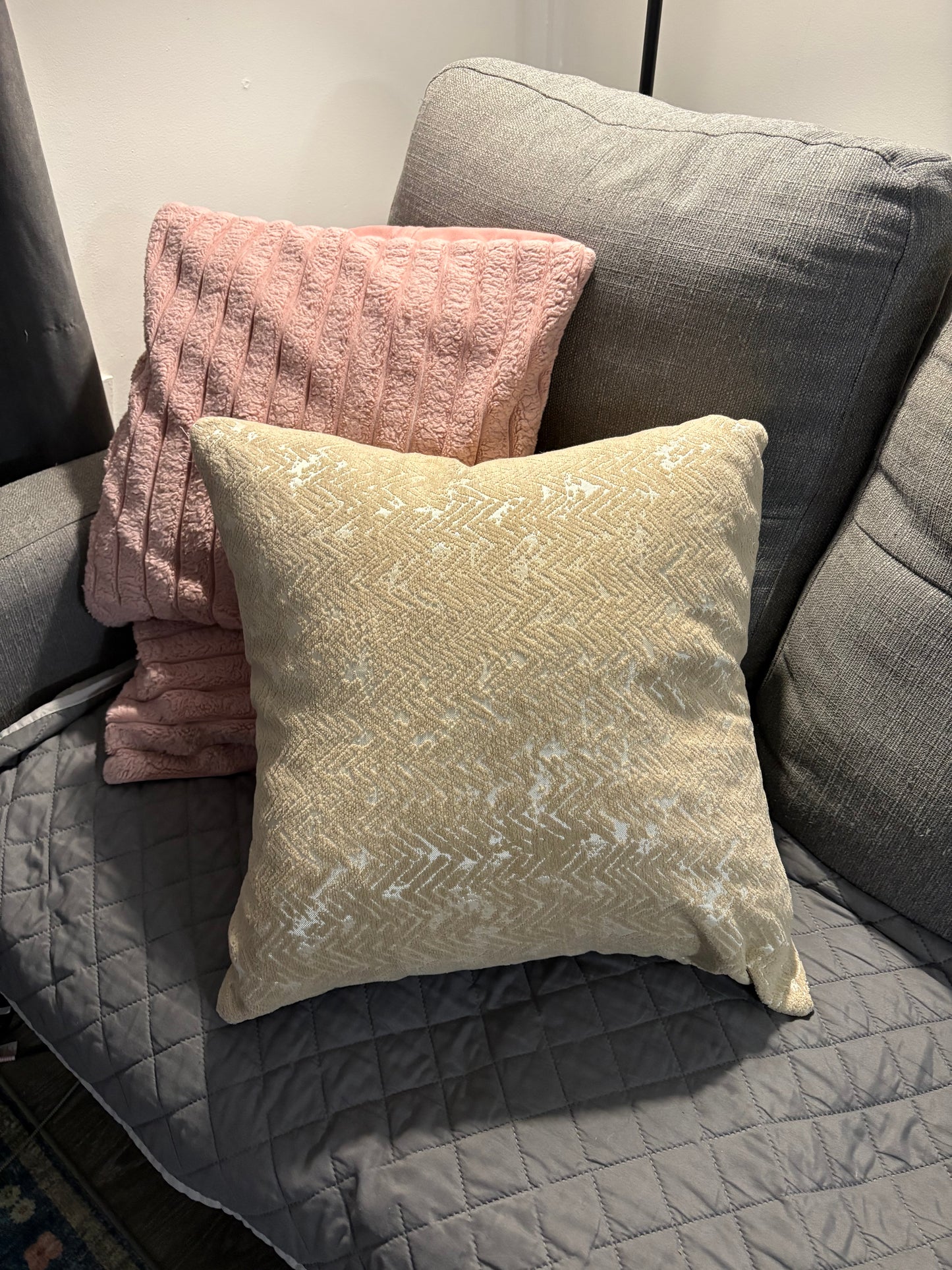 Coussin en vrai plumes 20x22 pouce de chez marshall