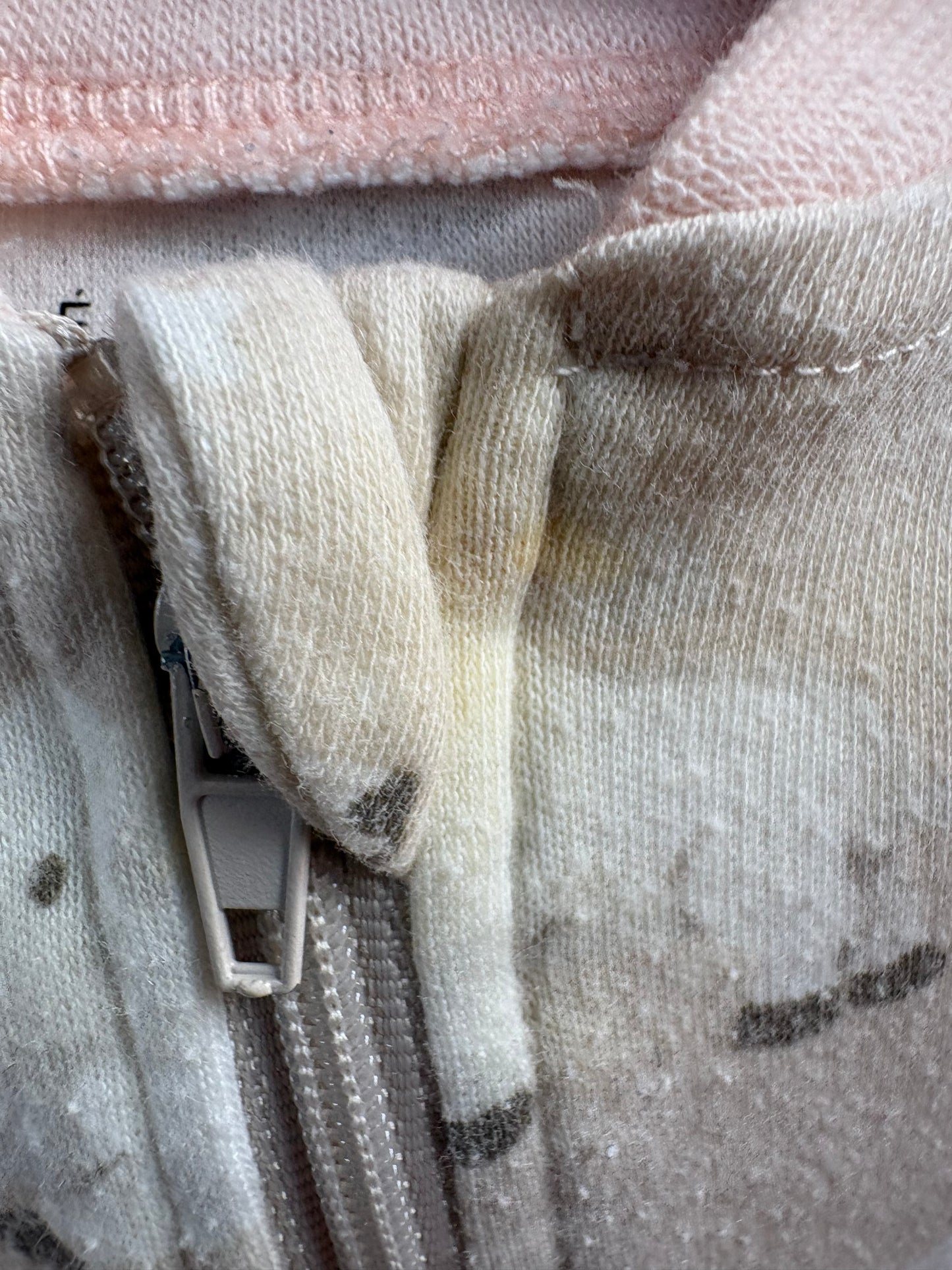 Pyjama bébé confort 0 mois taché à donner avec achat