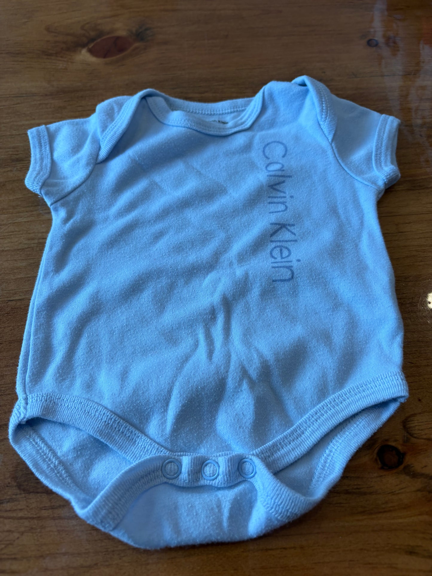 Cache couche Calvin Klein 0-3 mois