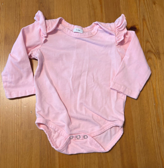 Cache-couche 0-3 mois (internet) fait grand