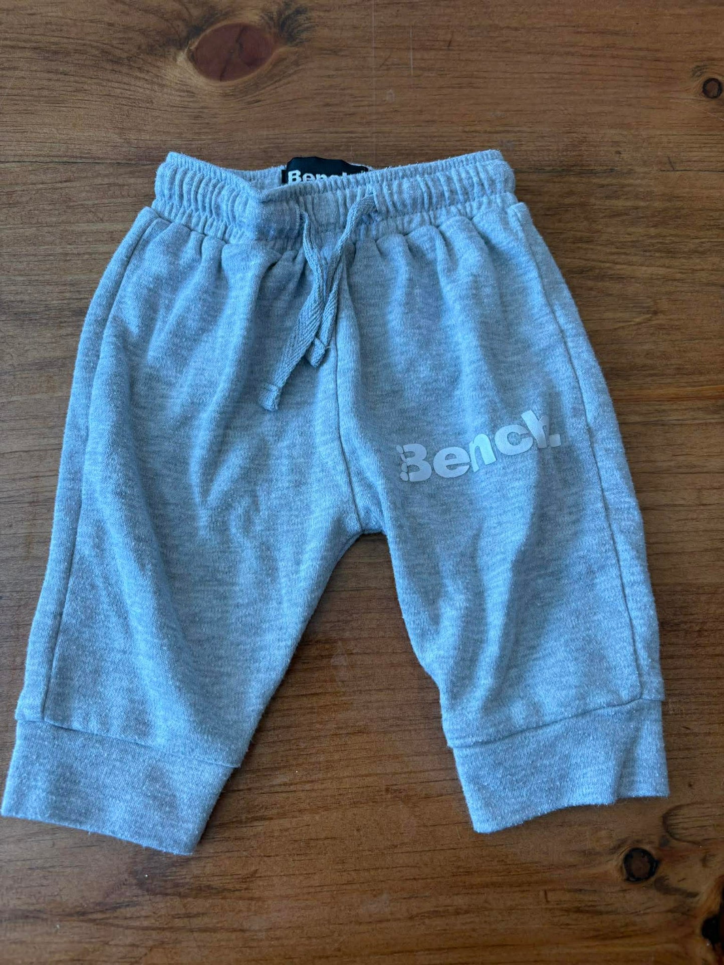 pantalon bench 0-3 mois*