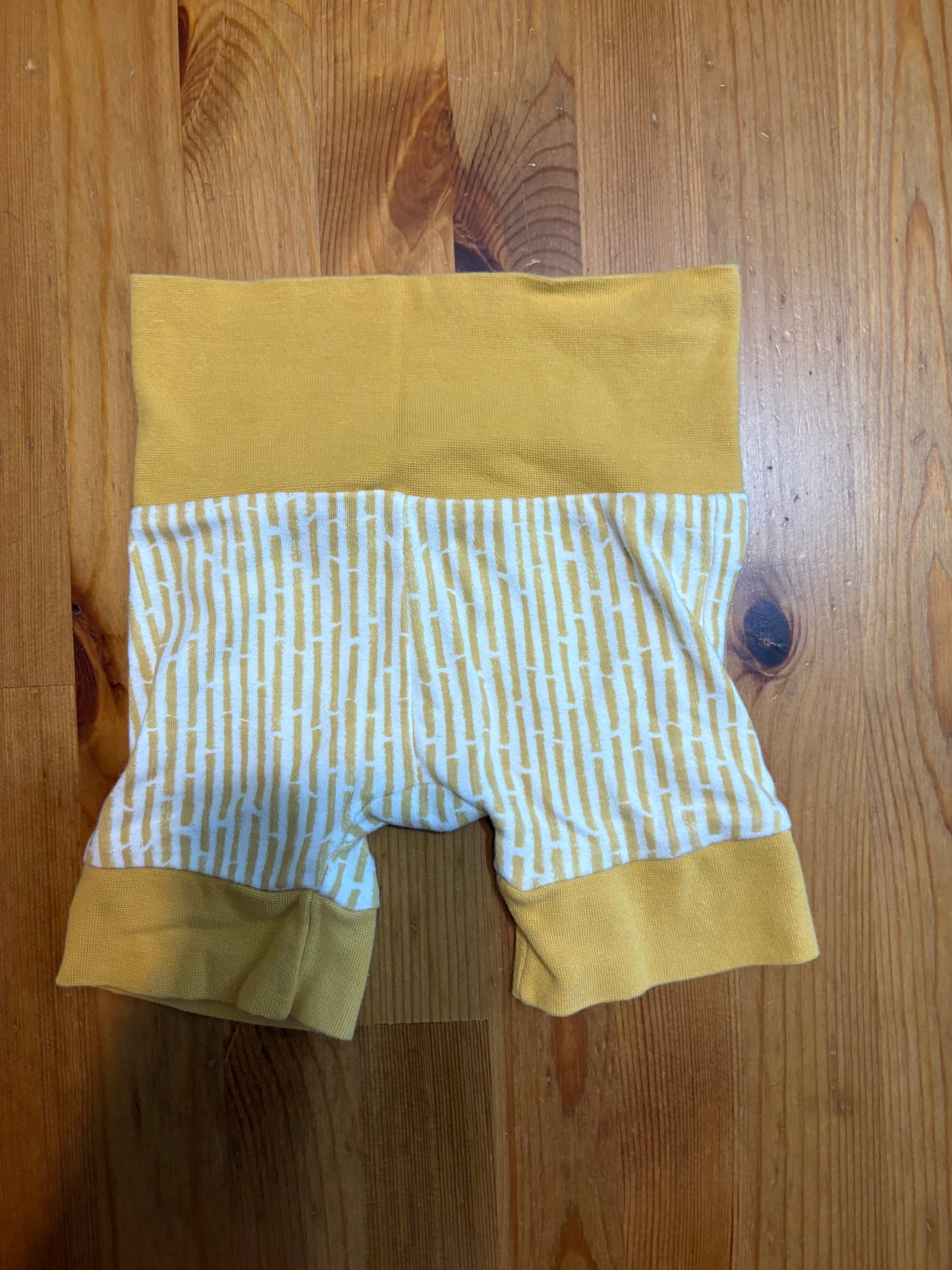 Short trois moutons 6 mois