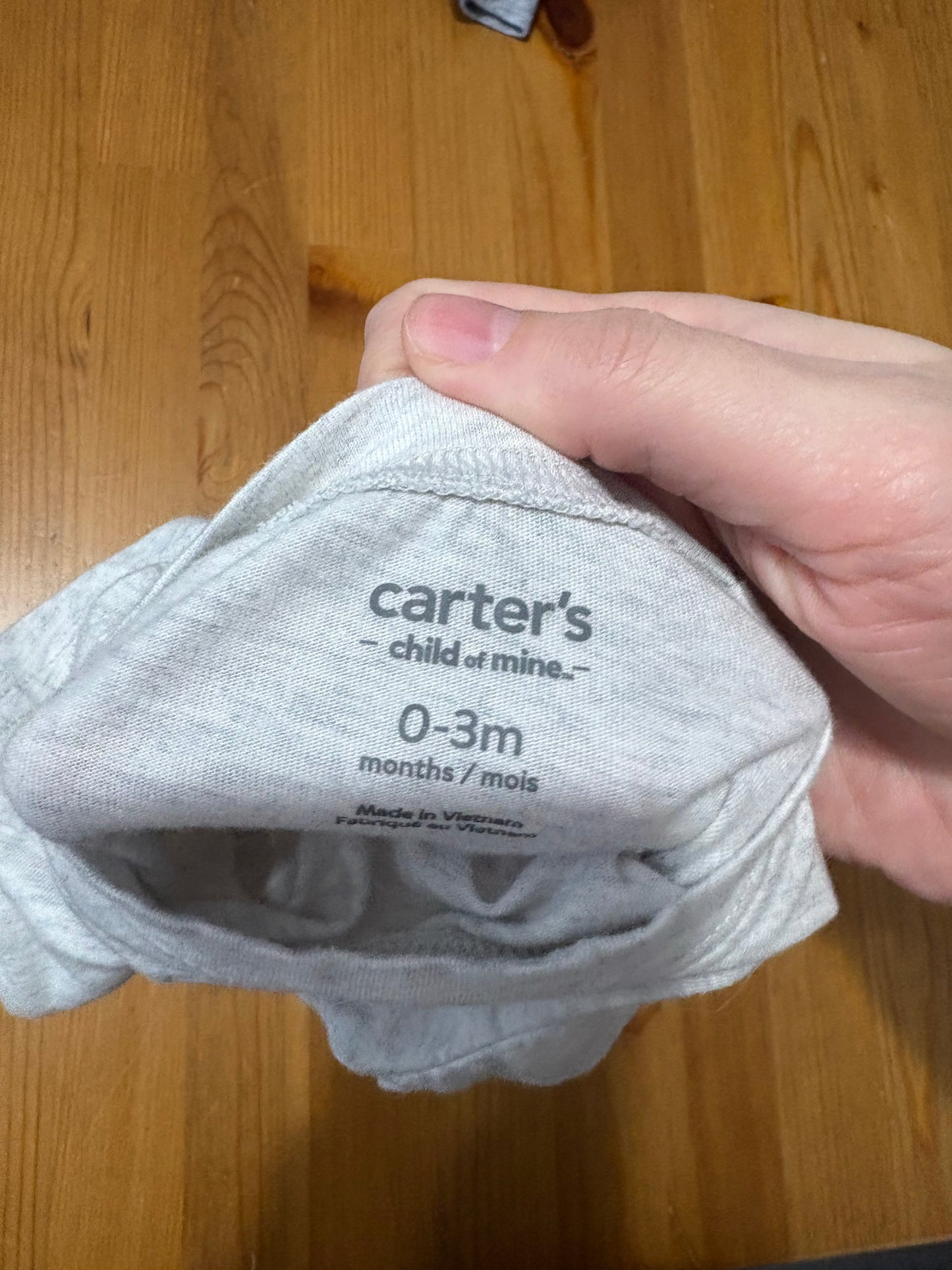 T-shirt carter’s 0-3 mois
