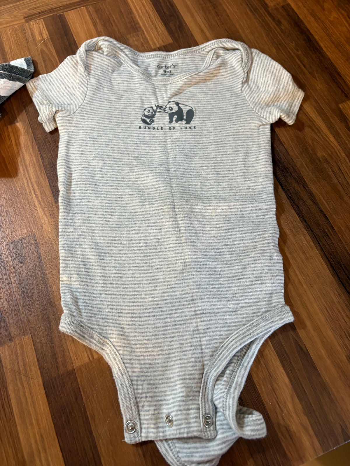 Cache couche carter's 9 mois (cmb)