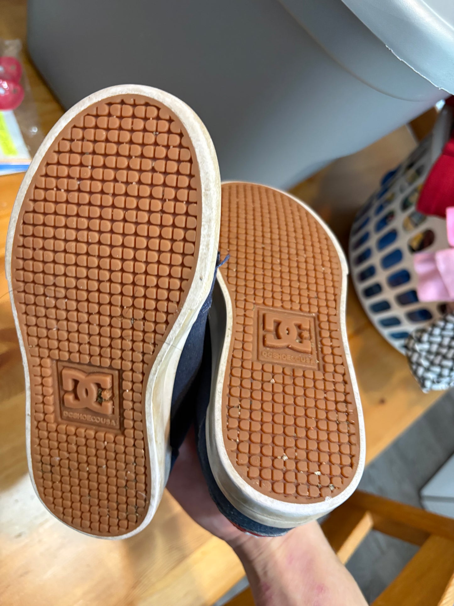 Soulier Dc shoes enfants usa taille 13 ou 19 cm