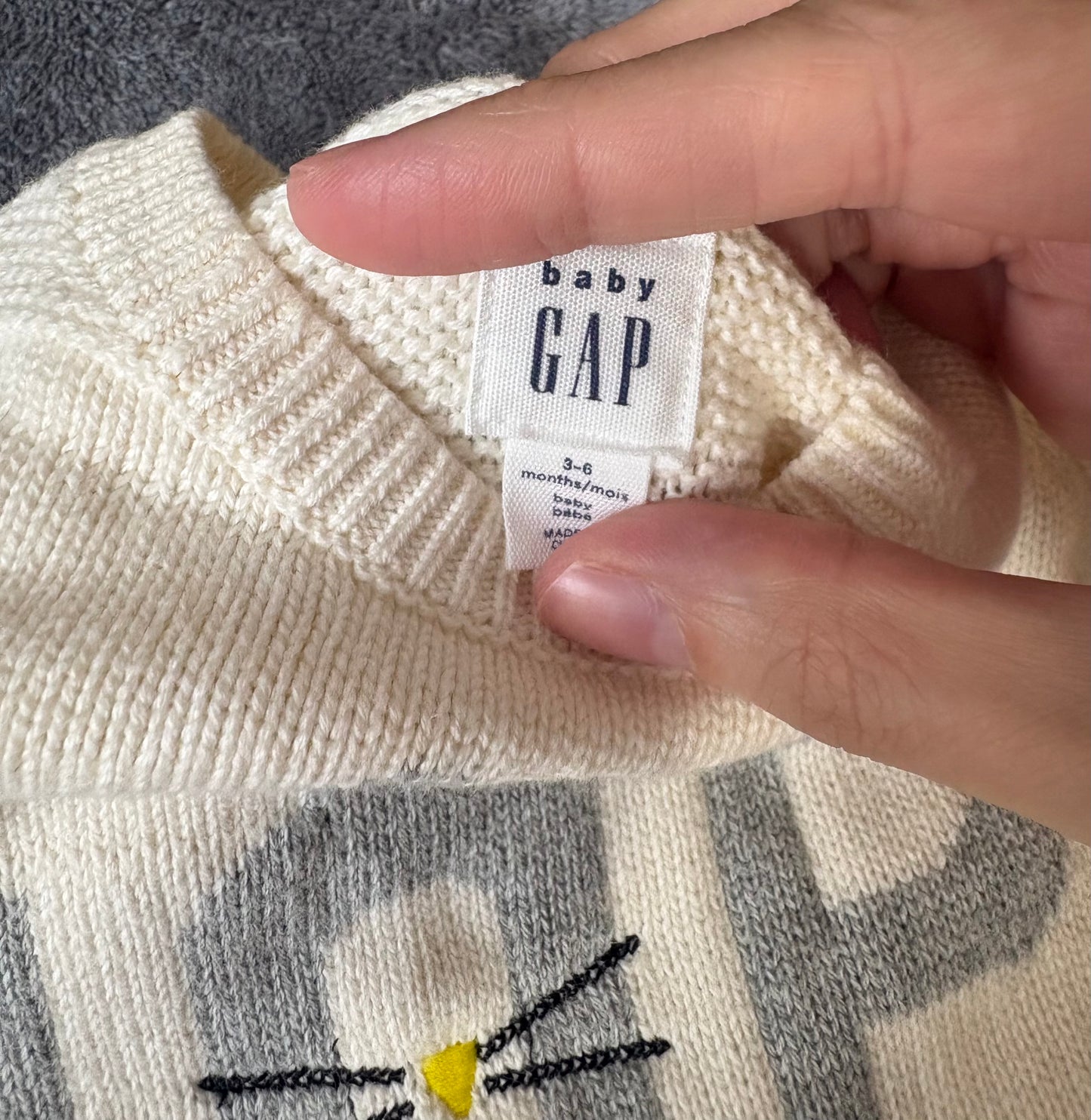 Une pièce tricot Gap 3-6 mois état neuf *voir verso😍