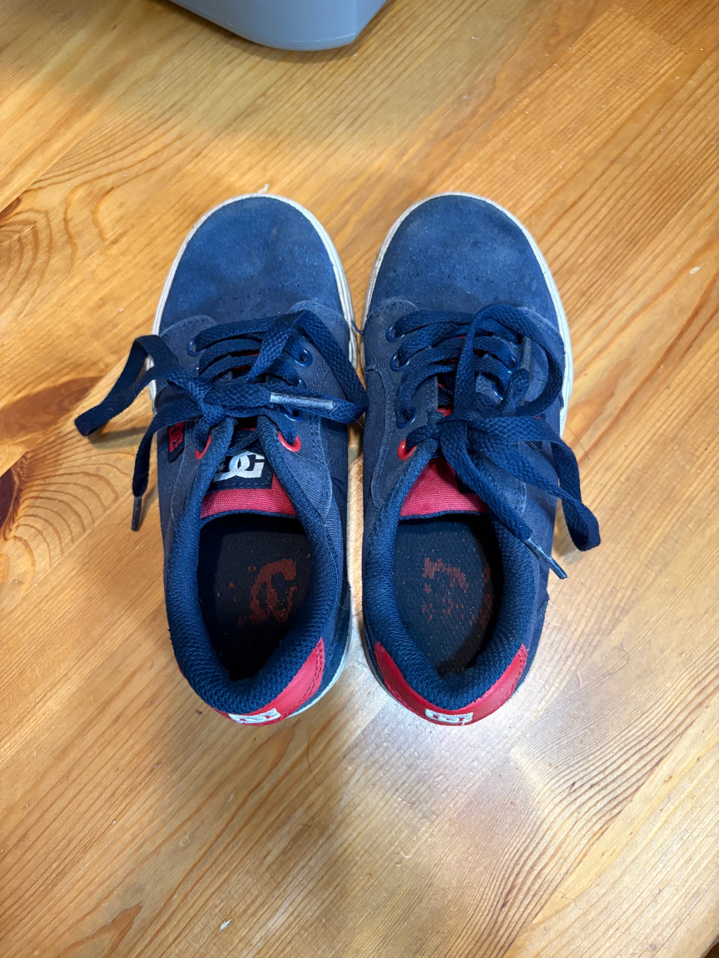 Soulier Dc shoes enfants usa taille 13 ou 19 cm