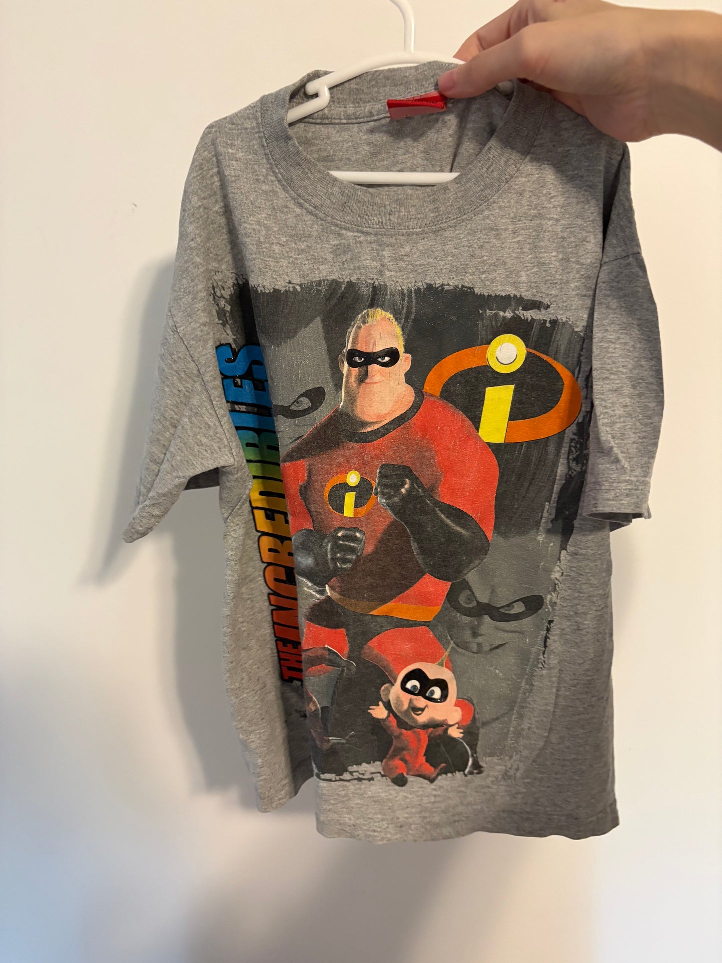 T-shirt disney les invinsibles*8-12 ans environ