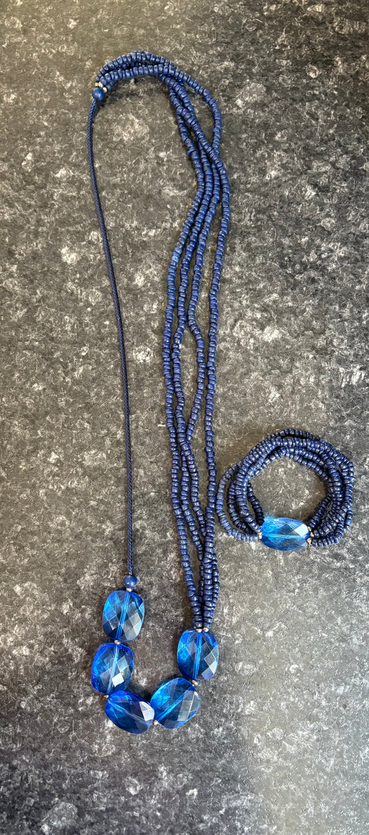 Collier avec bracelet