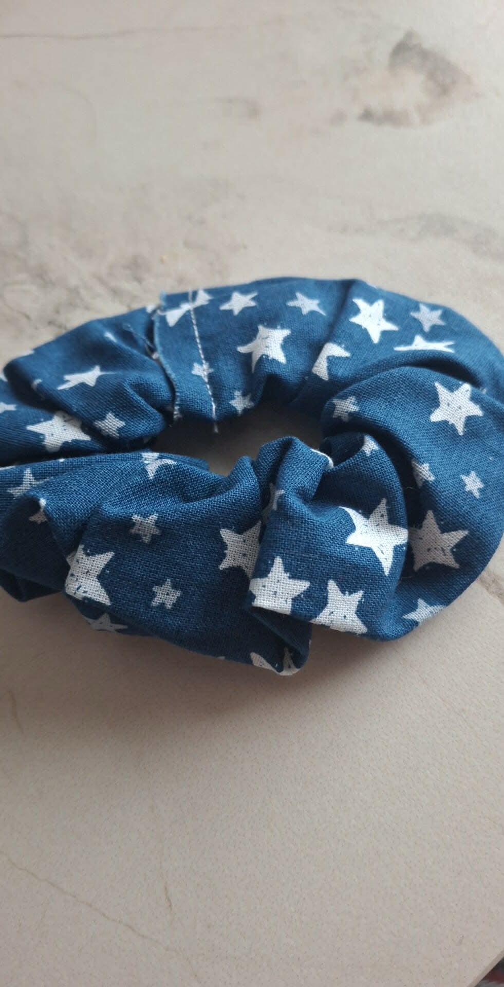 Chouchou bleu étoile blanche