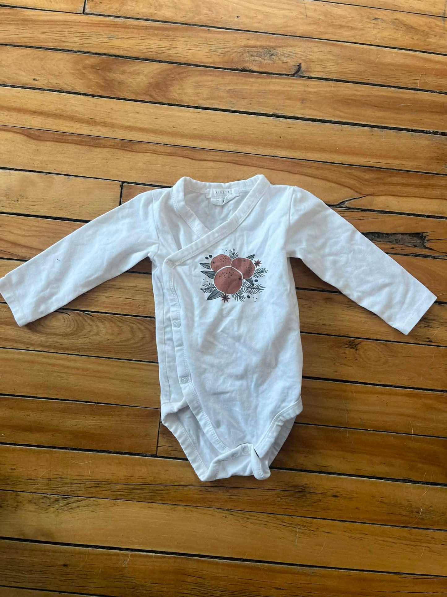 Cache-couche petit lem 9 mois neuf( consignationmb)