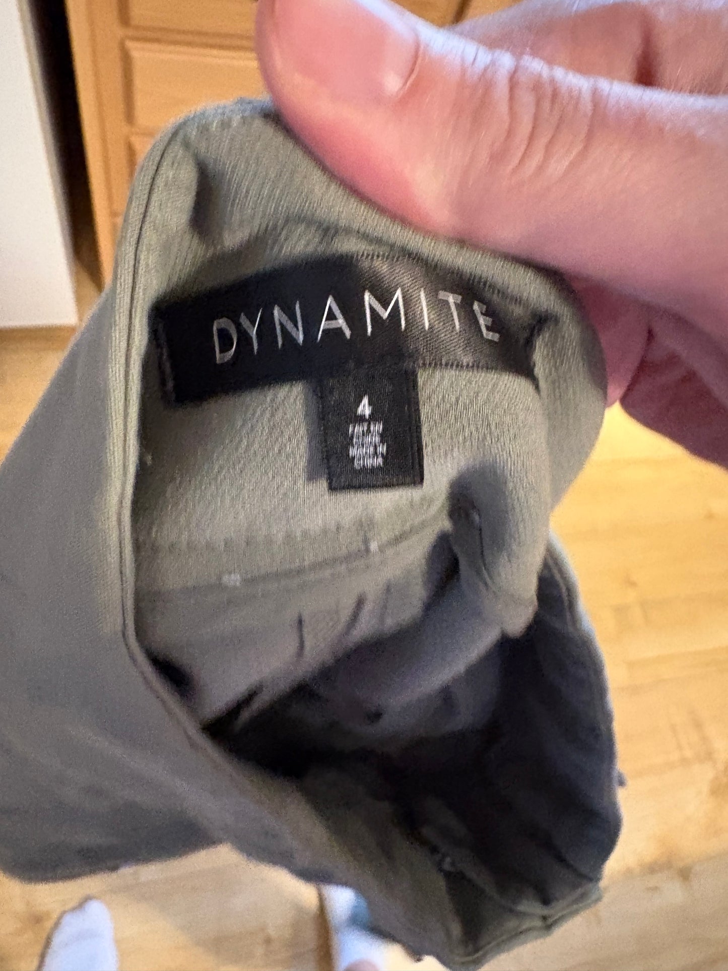 Pantalon dynamite taille 4 *