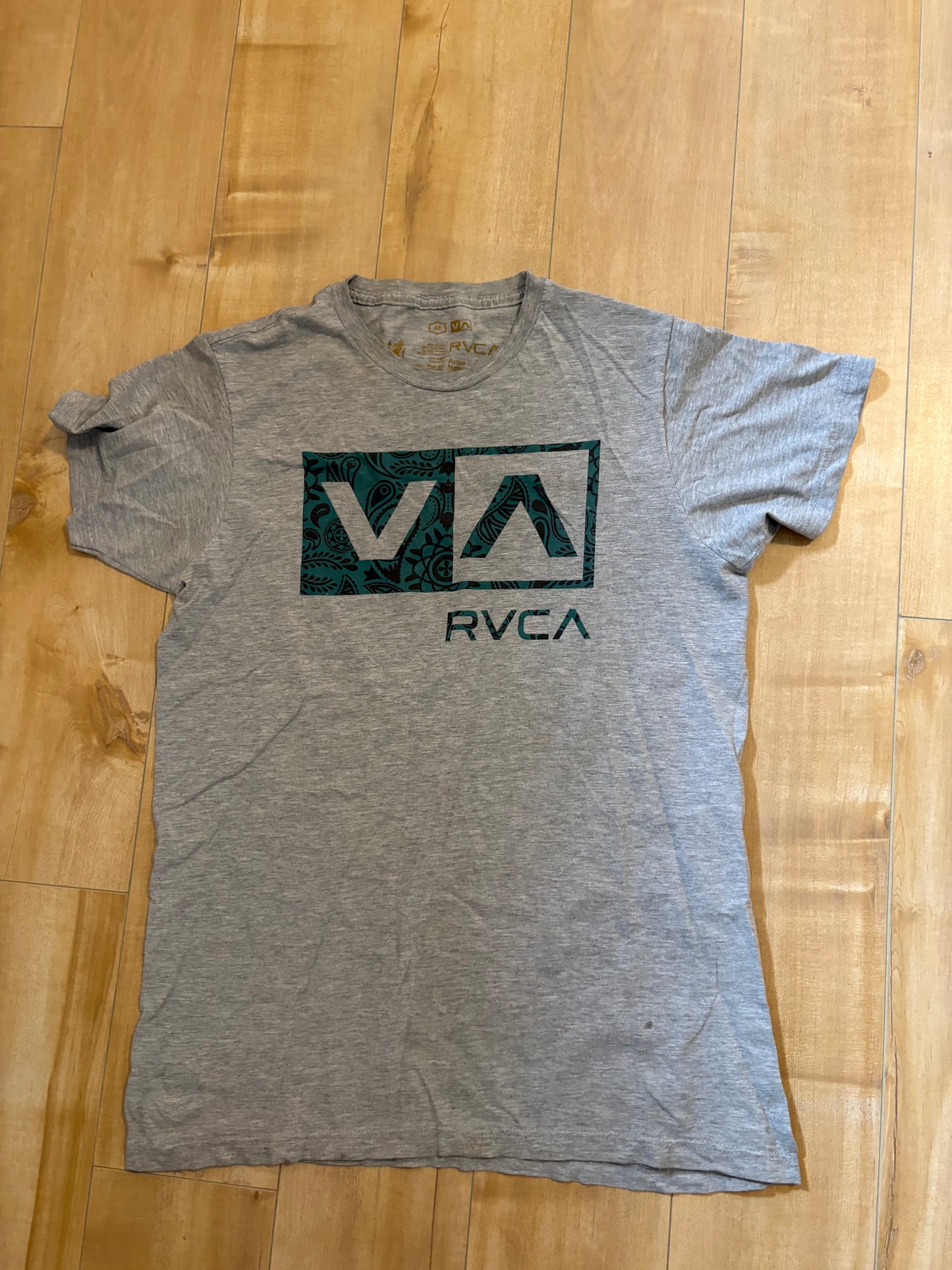 t-shirt homme rvca medium *