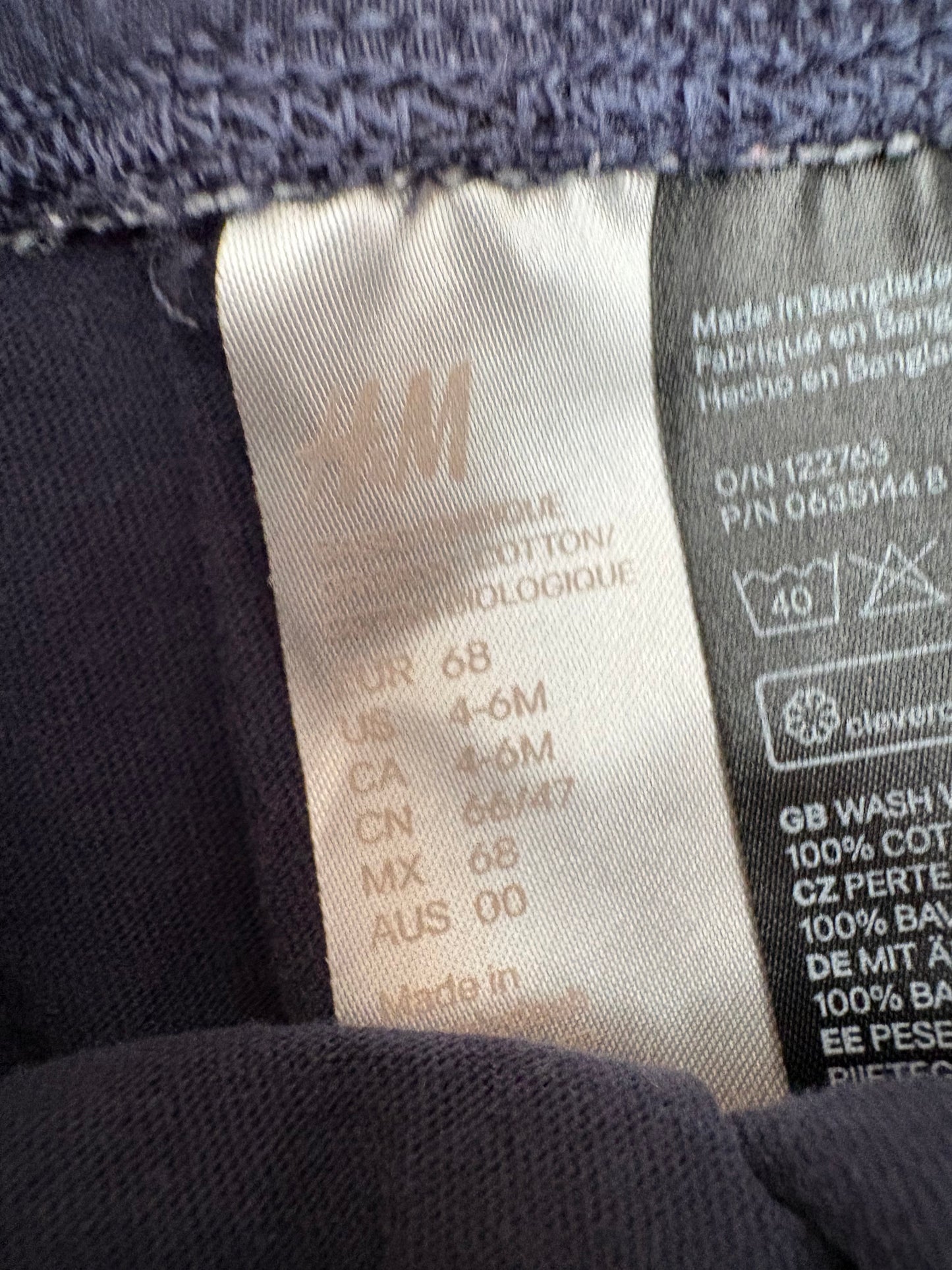 Short h&m 4-6 mois (cmb)
