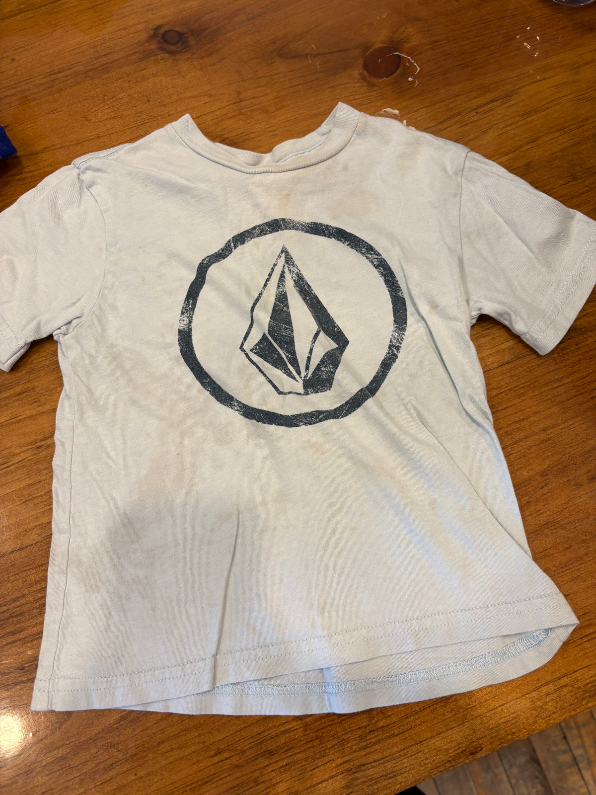 Chandail volcom à donner avec achat